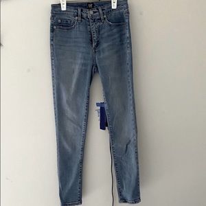 GAP Skinny Jeans